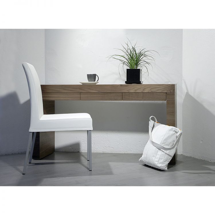 Jazz sidetable and Jazz chair